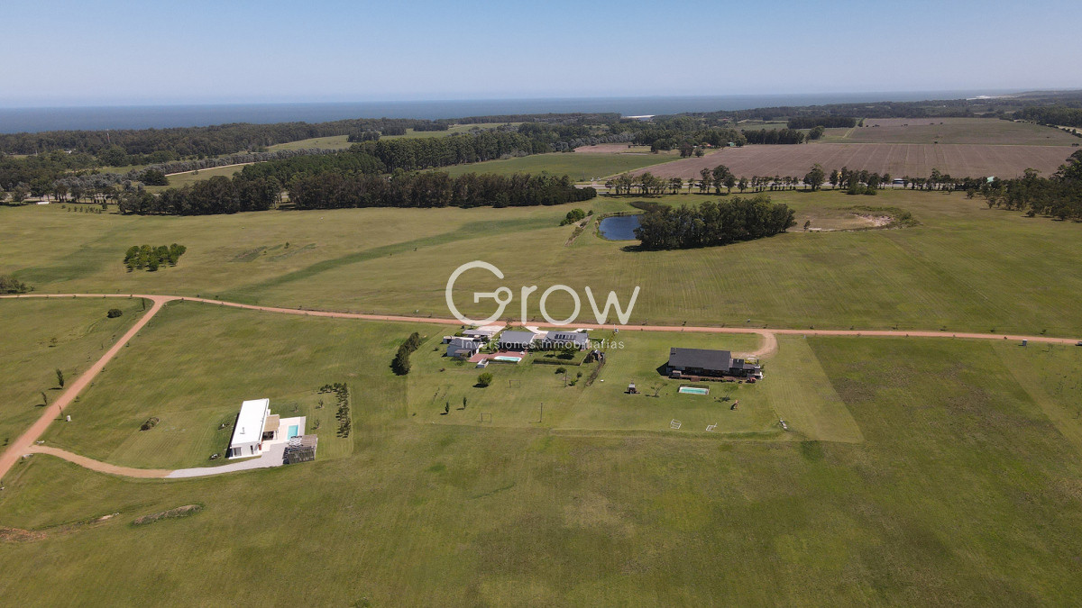 Casa ID.2406 - Hermosa casa en Laguna de los Cisnes. 