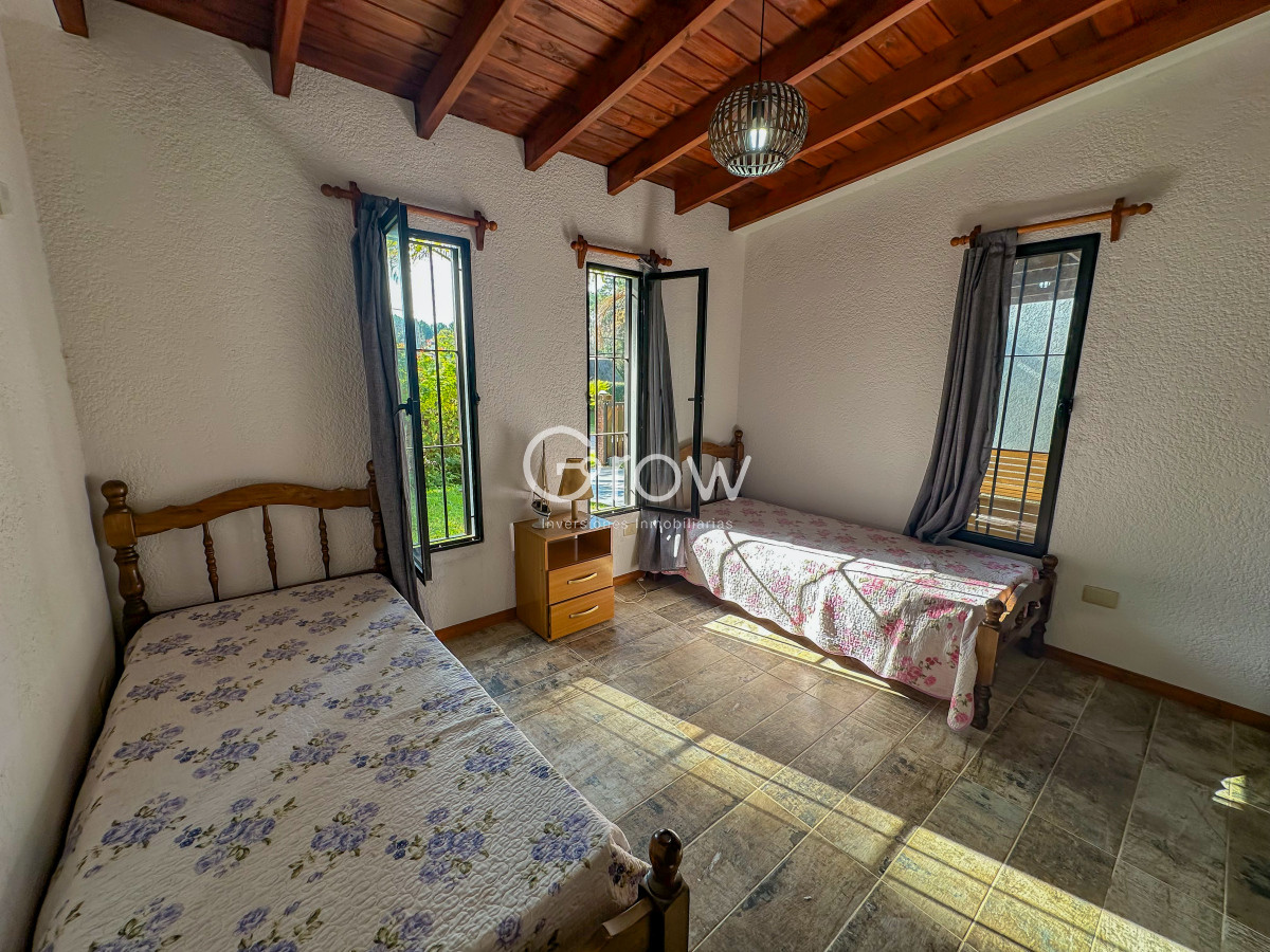 Casa ID.2699 - Casa en venta 2 dormitorios en Pinares en muy buen estado