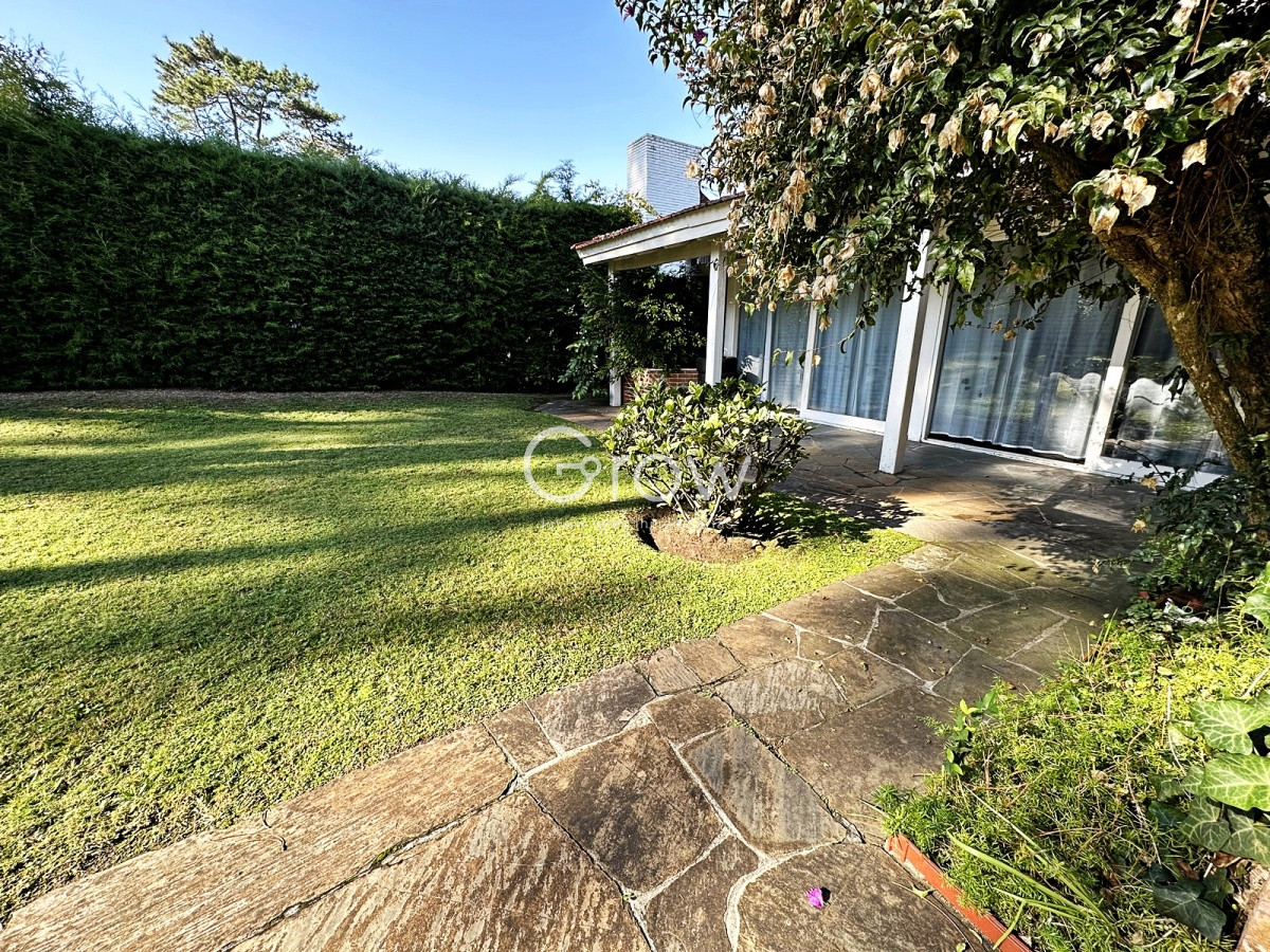 Casa ID.394 - Punta del Este cerca del Mar. 3 Dormitorios con 2 baños.