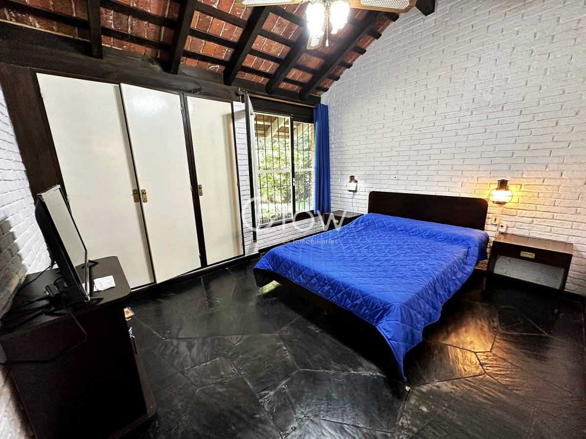 Casa ID.394 - Punta del Este cerca del Mar. 3 Dormitorios con 2 baños.