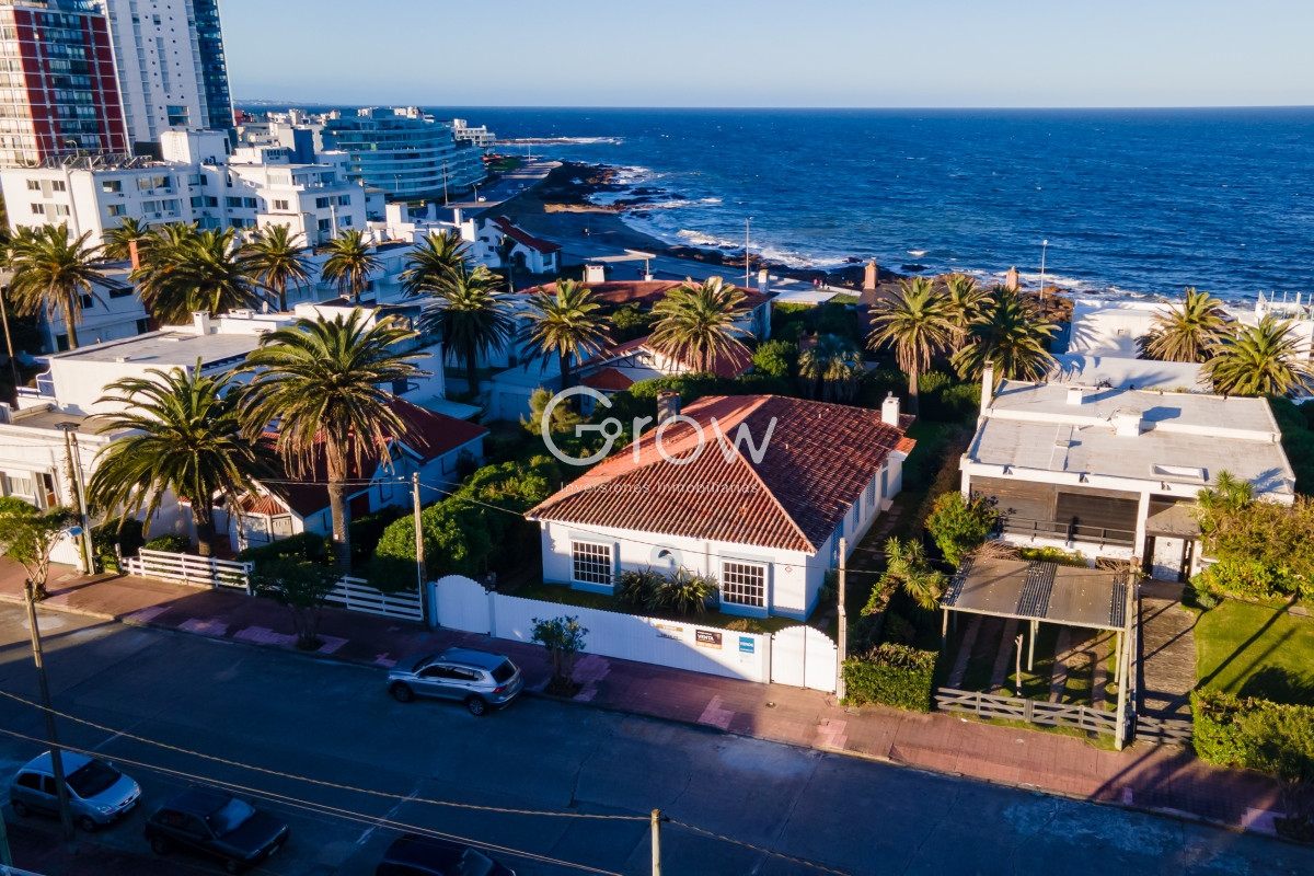Casa ID.1715 - Casa en el corazón de Punta Este, zona Faro 