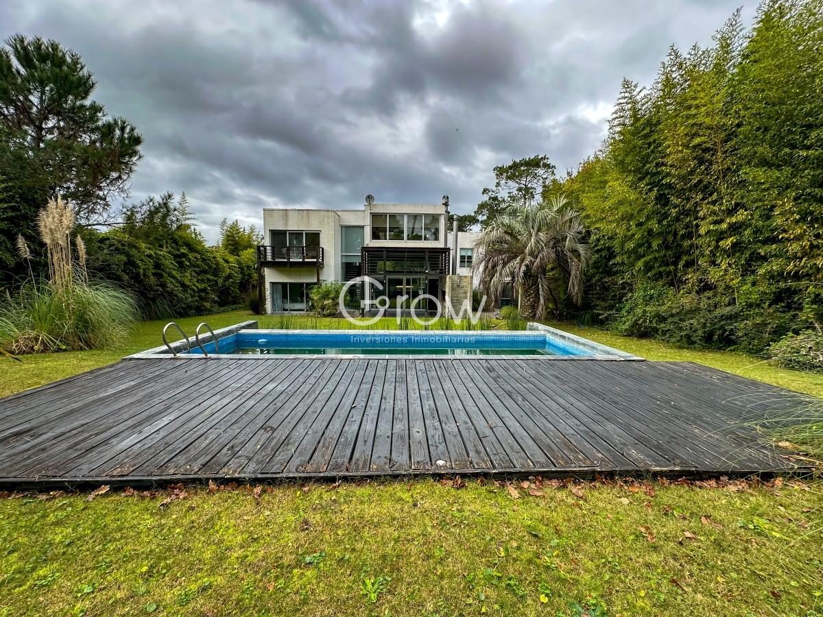 Casa ID.1731 - Exclusiva casa en San Rafael