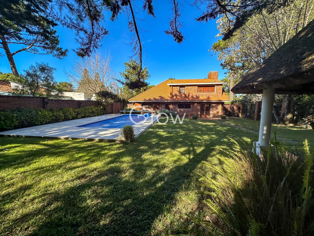 Casa ID.1778 - Hermosa casa pronta para comenzar a disfrutar a metros del mar 
