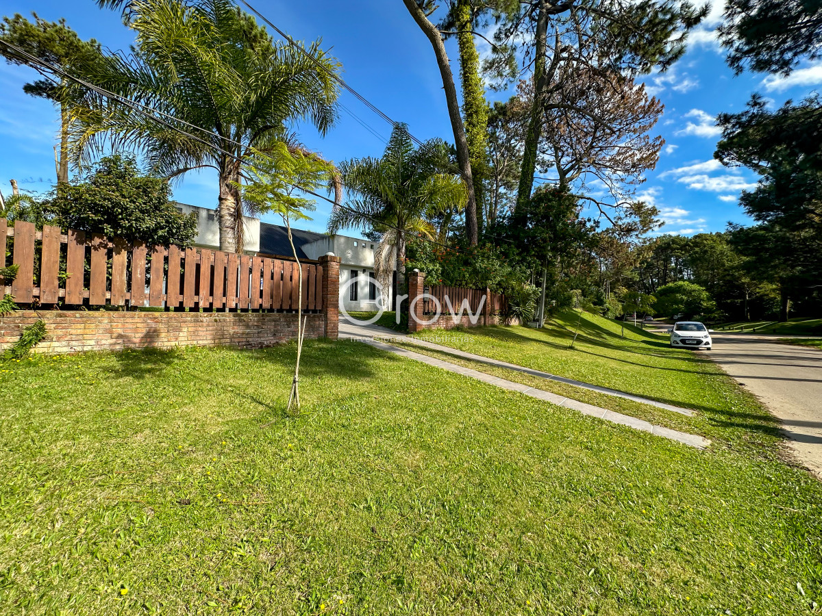 Casa ID.2699 - Casa en venta 2 dormitorios en Pinares en muy buen estado