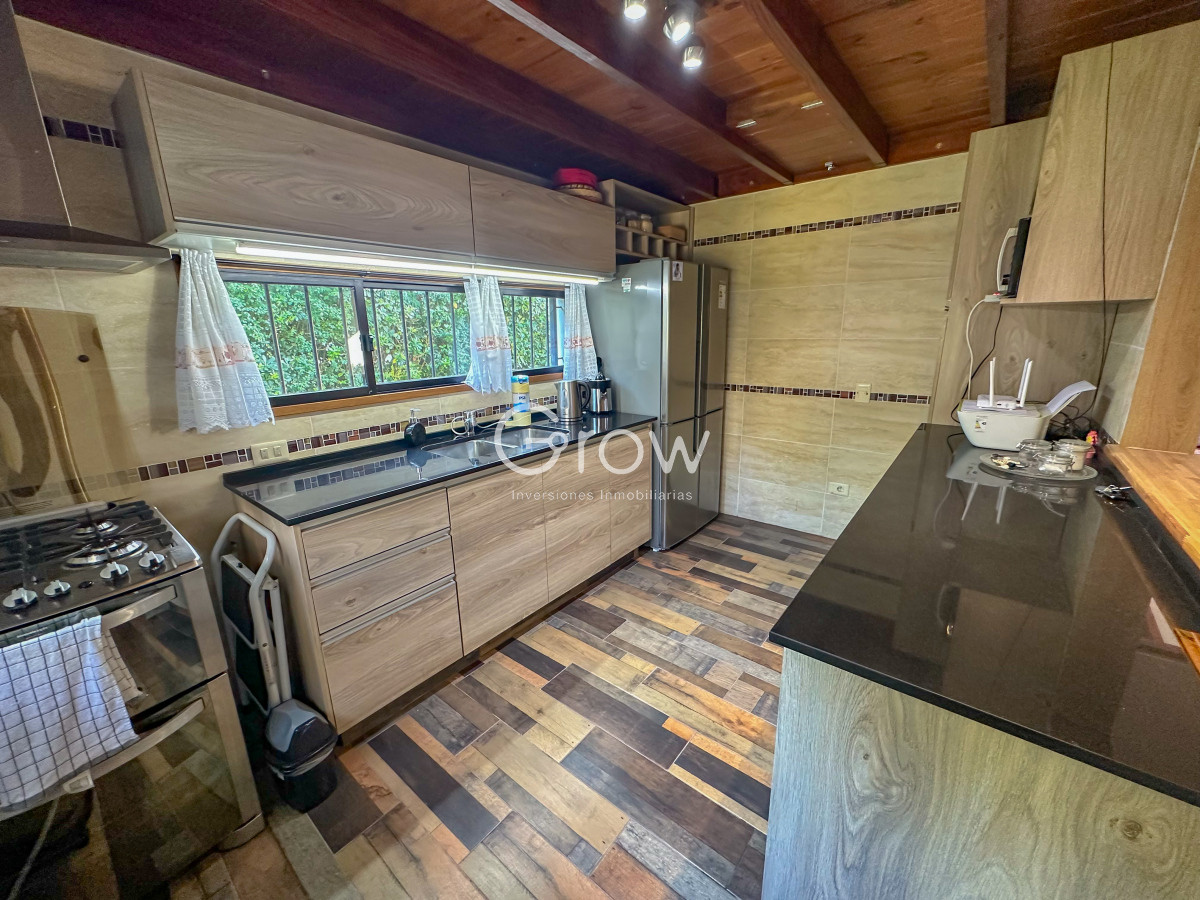 Casa ID.2699 - Casa en venta 2 dormitorios en Pinares en muy buen estado