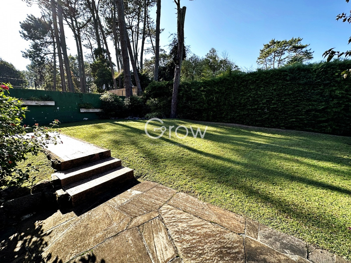 Casa ID.394 - Punta del Este cerca del Mar. 3 Dormitorios con 2 baños.