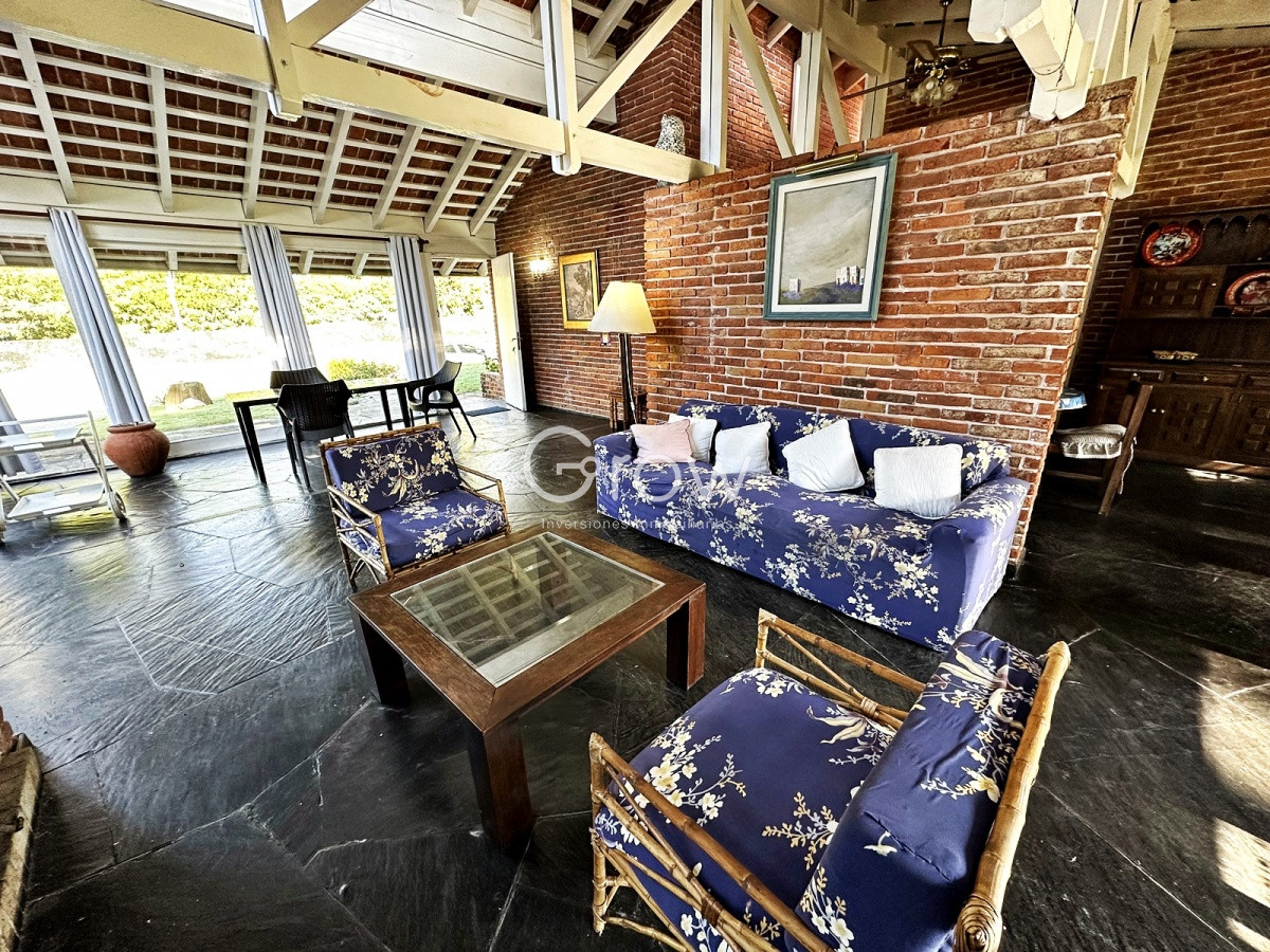 Casa ID.394 - Punta del Este cerca del Mar. 3 Dormitorios con 2 baños.