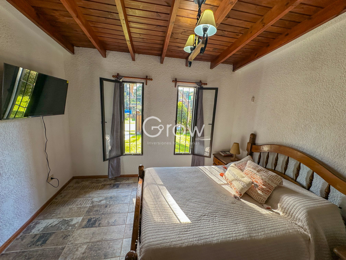Casa ID.2699 - Casa en venta 2 dormitorios en Pinares en muy buen estado
