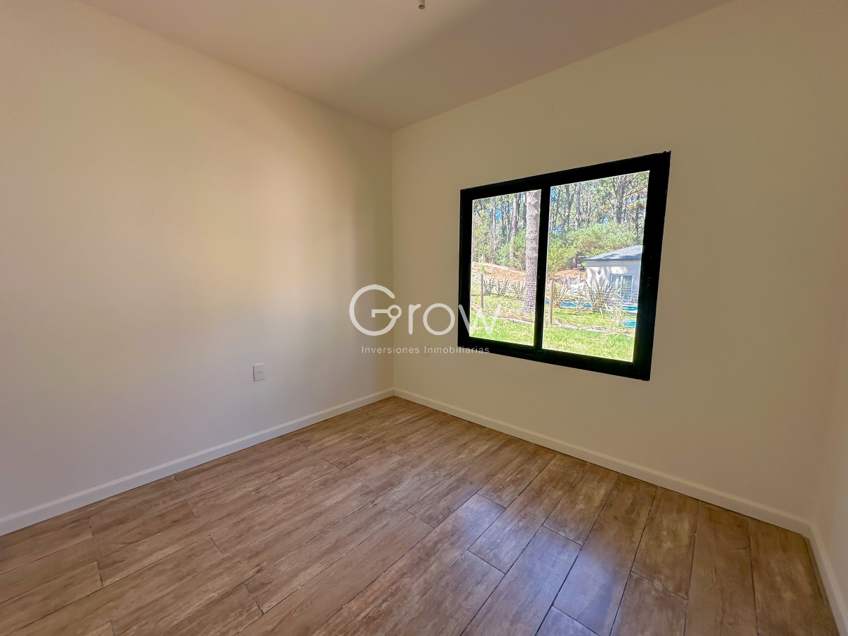 Casa ID.1856 - Casas  moderna a estrenar en Laguna del Sauce, Punta del Este.