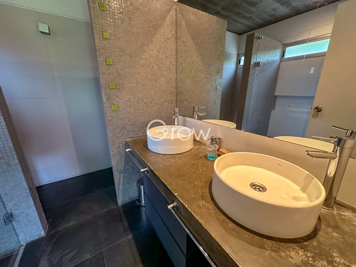 Casa ID.1731 - Exclusiva casa en San Rafael