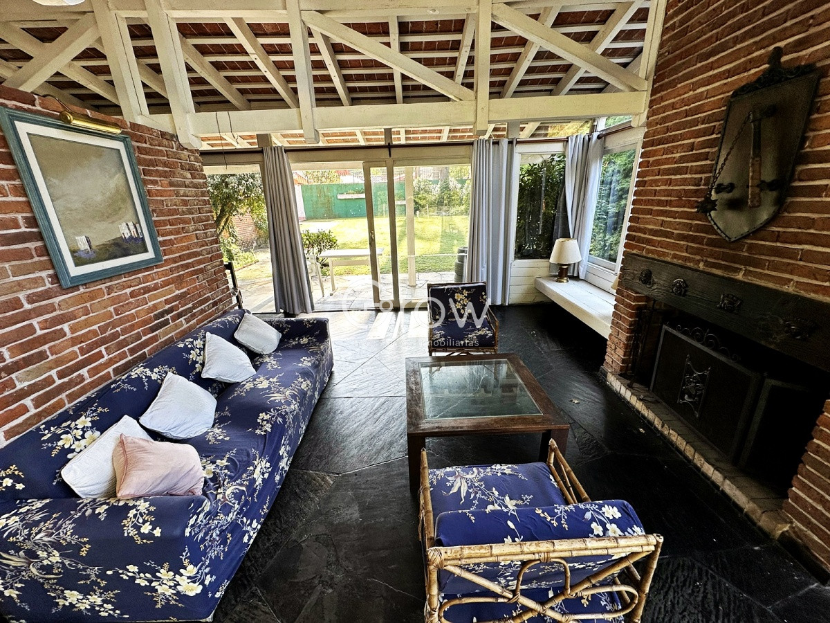 Casa ID.394 - Punta del Este cerca del Mar. 3 Dormitorios con 2 baños.