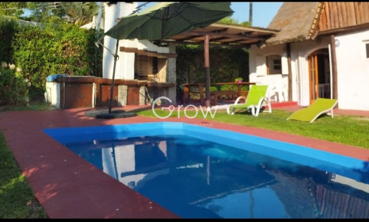 Casa ID.2005 - Hermosa casa en Playa Mansa en alquiler!