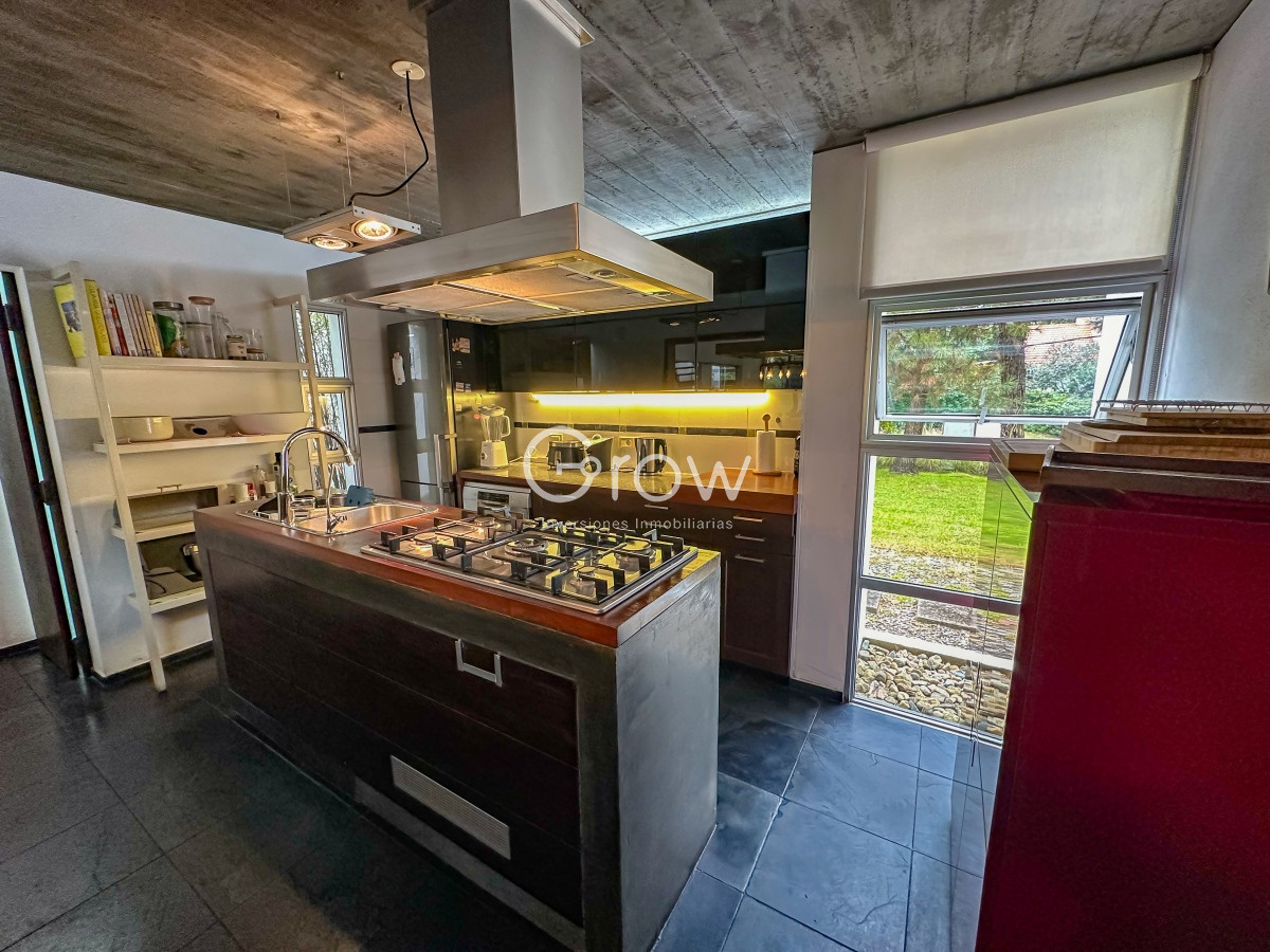 Casa ID.1731 - Exclusiva casa en San Rafael