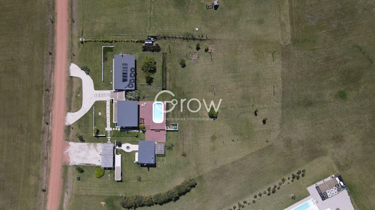 Casa ID.2406 - Hermosa casa en Laguna de los Cisnes. 