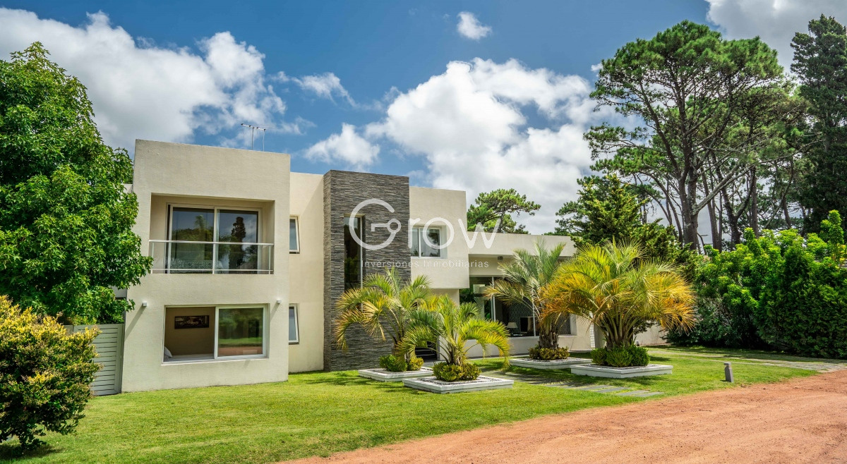Casa ID.589 - Barrio Privado Boulevard Park. Punta del Este