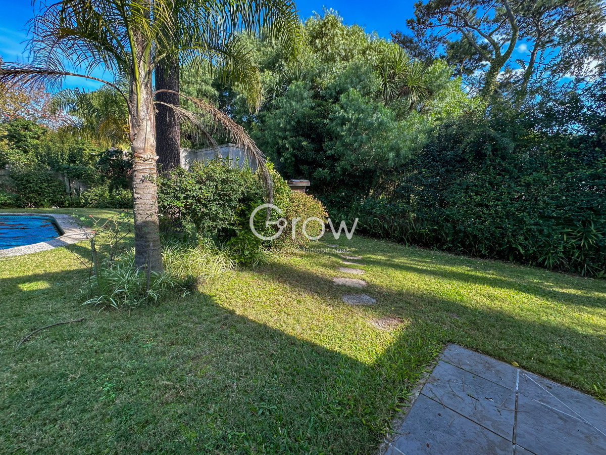 Casa ID.2699 - Casa en venta 2 dormitorios en Pinares en muy buen estado