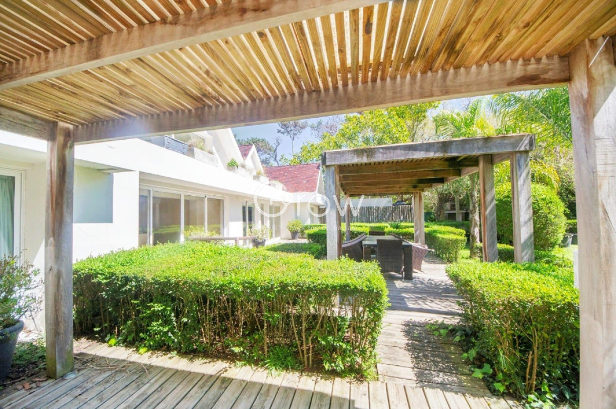 Casa ID.2139 - Impresionante propiedad en la mejor zona de San Rafael/Golf