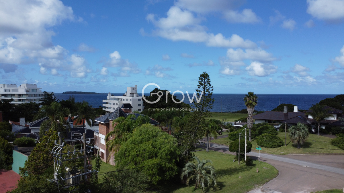 Casa ID.2580 - Residencias a estrenar, a metros del mar!