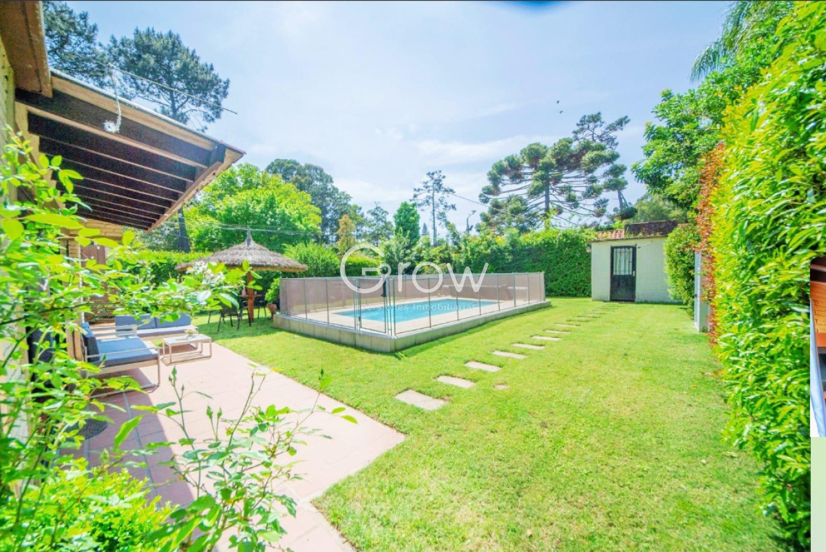 Casa ID.2895 - Encantadora Casa en Pinares a 600 Metros del Mar