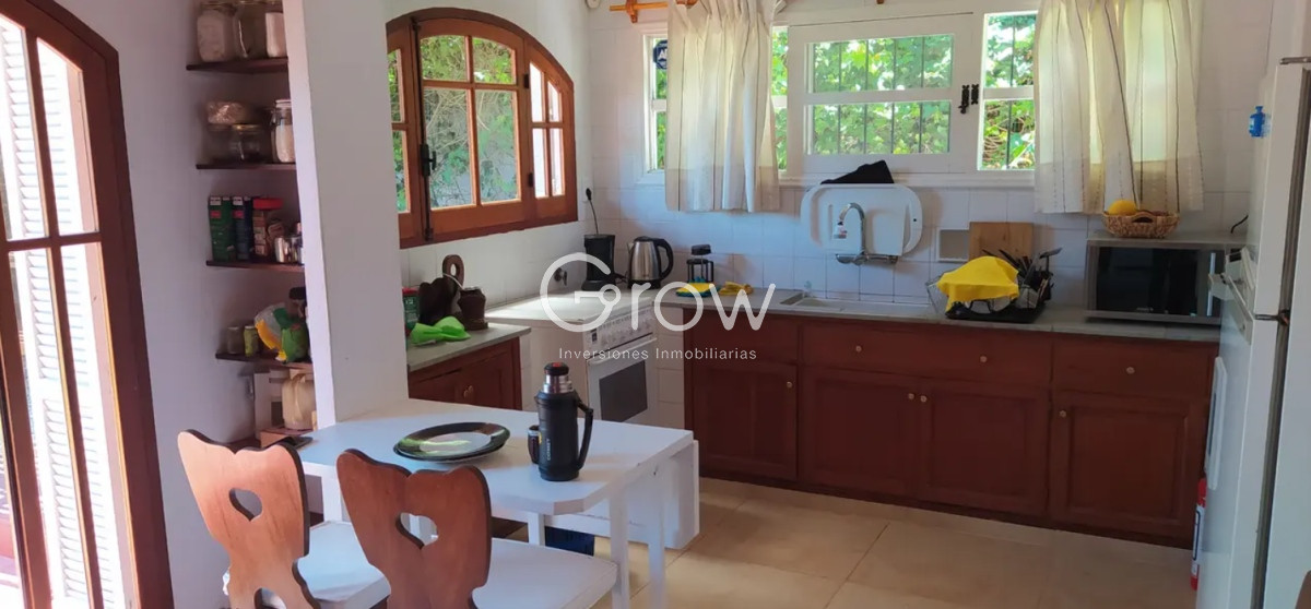 Casa ID.2005 - Hermosa casa en Playa Mansa en alquiler!