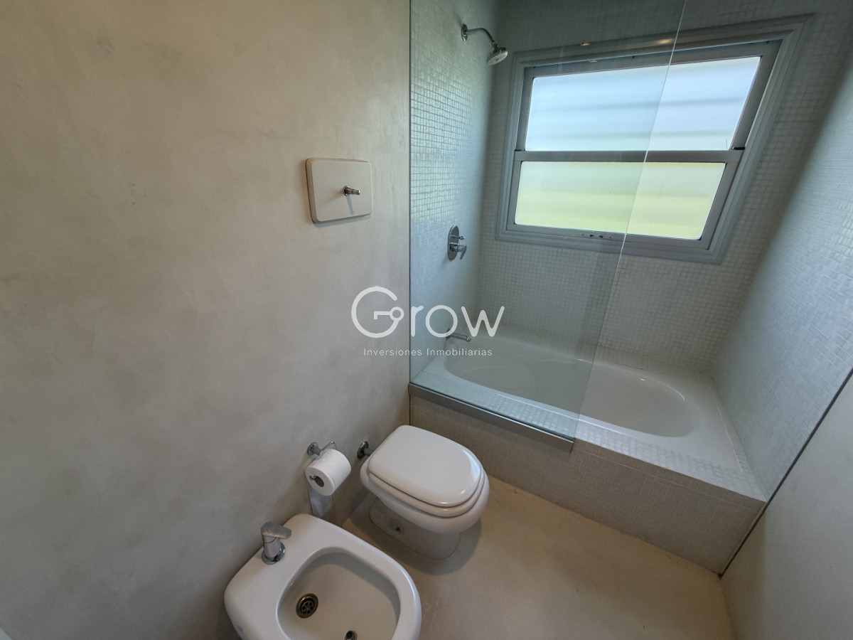 Casa ID.3397 - Punta del Este, casa frente al mar - Tio Tom