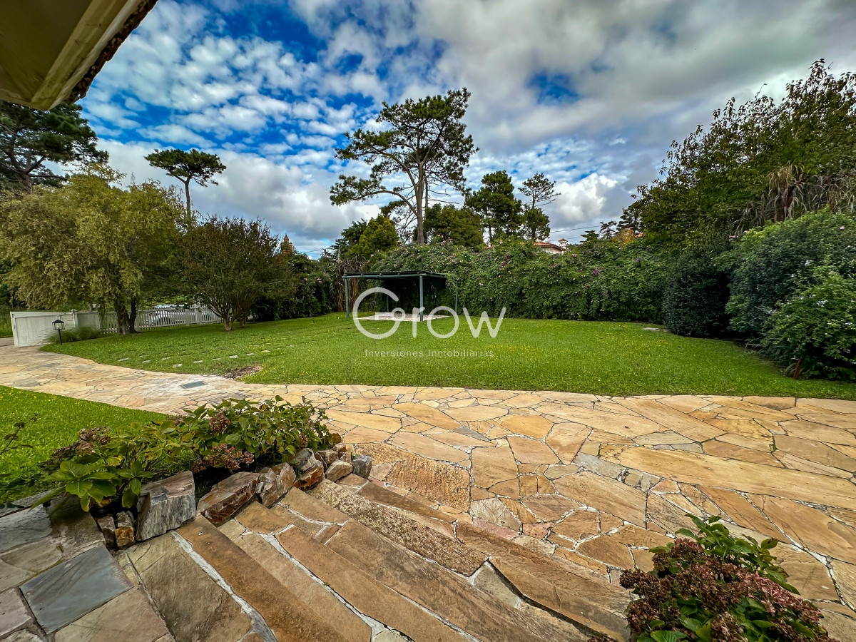 Casa ID.1491 - Hermosa casa a metros del mar en GOLF