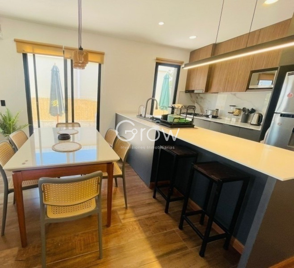 Casa ID.3760 - Moderna casa en Balneario Buenos Aires!