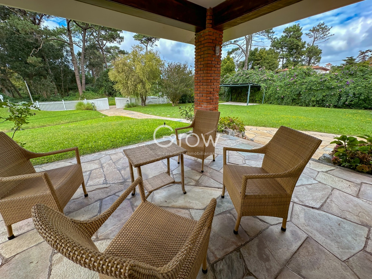 Casa ID.1491 - Hermosa casa a metros del mar en GOLF