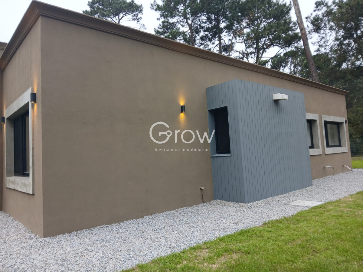 Casa ID.3292 - Casa a estrenar en Parque Burnett U$S 345.000