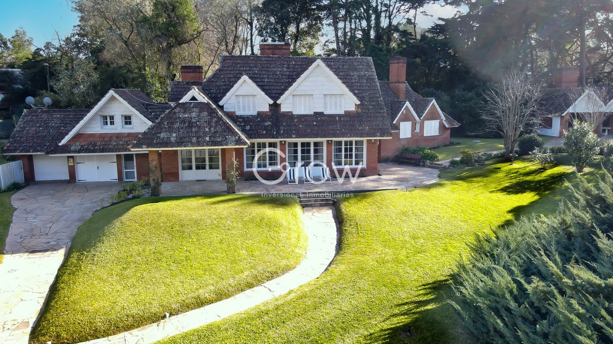 Casa ID.1491 - Hermosa casa a metros del mar en GOLF