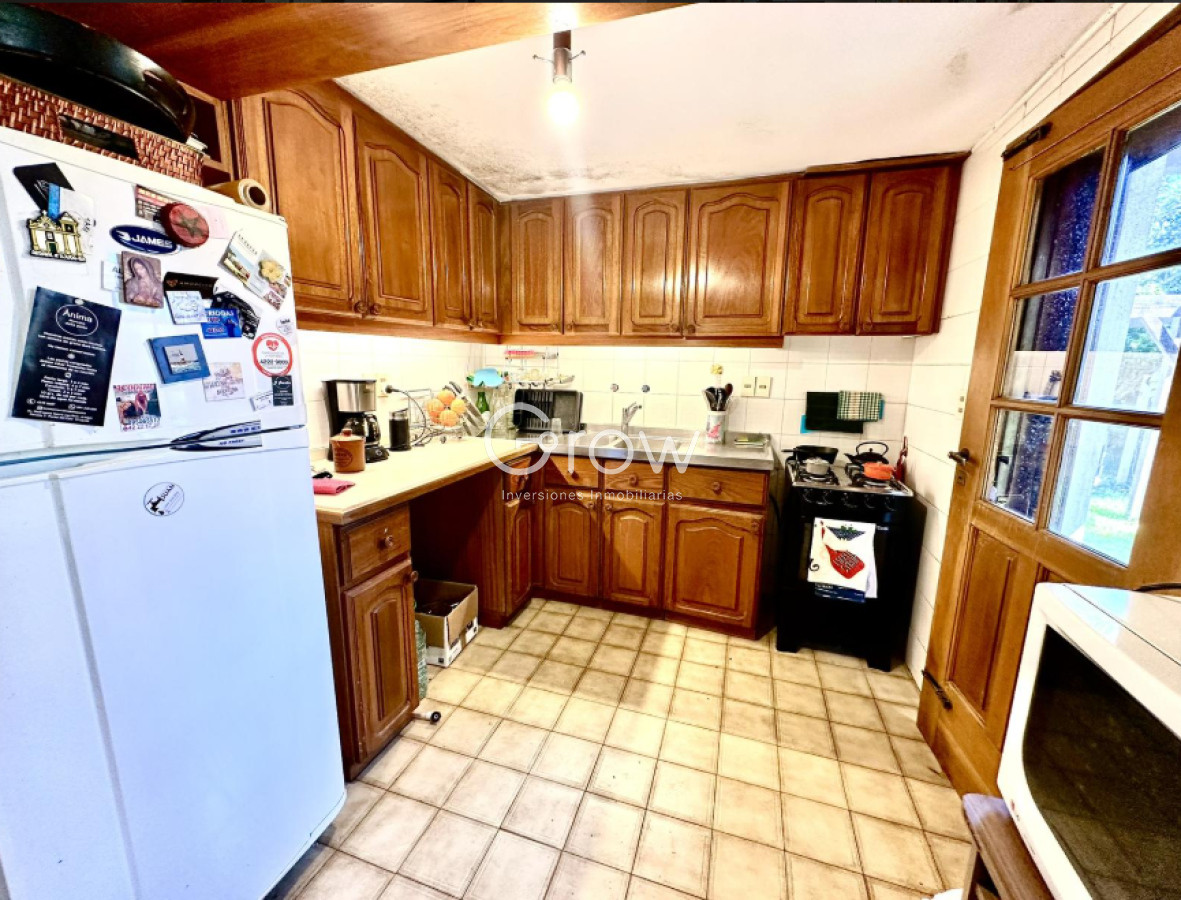 Casa ID.2673 - Hermosa casa en Av Francia Pda 8!