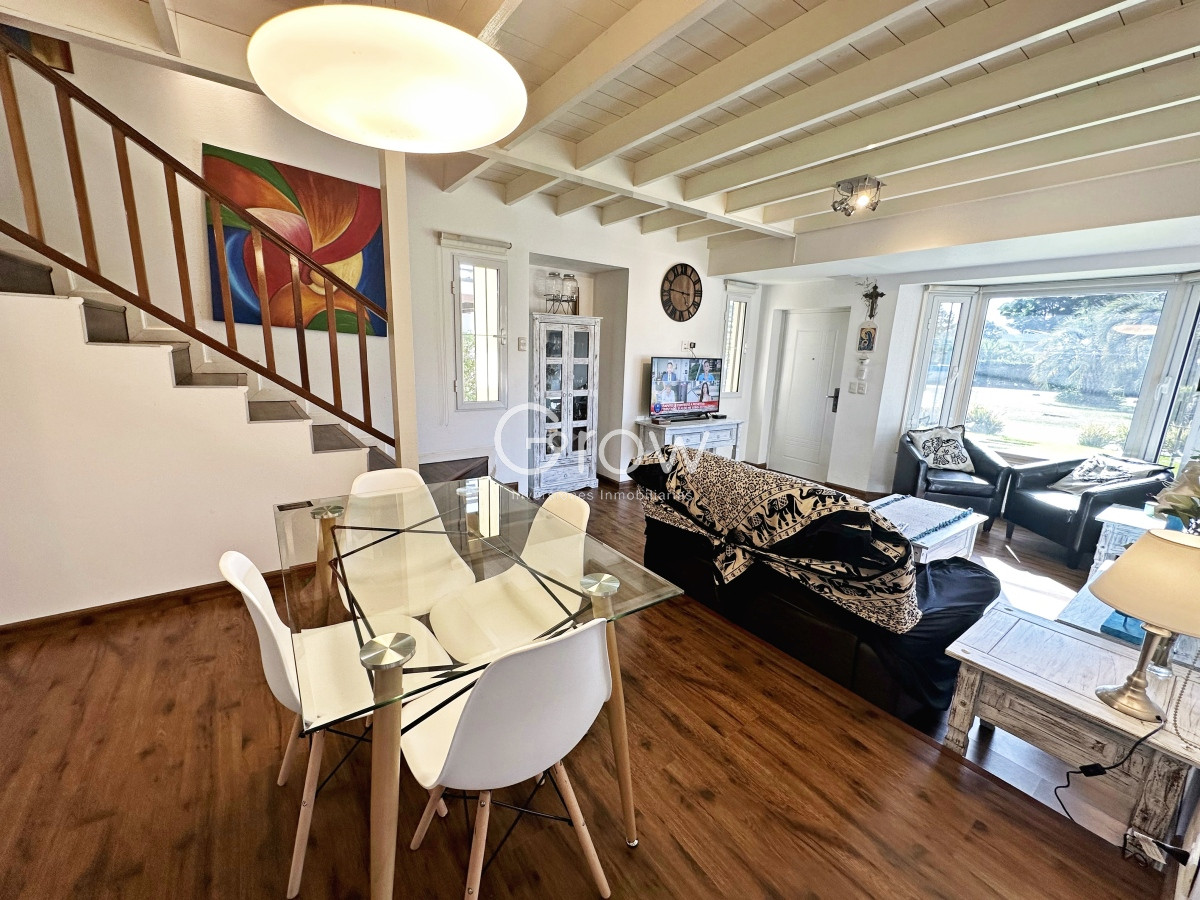 Casa ID.1093 - Solanas a pasos del mar