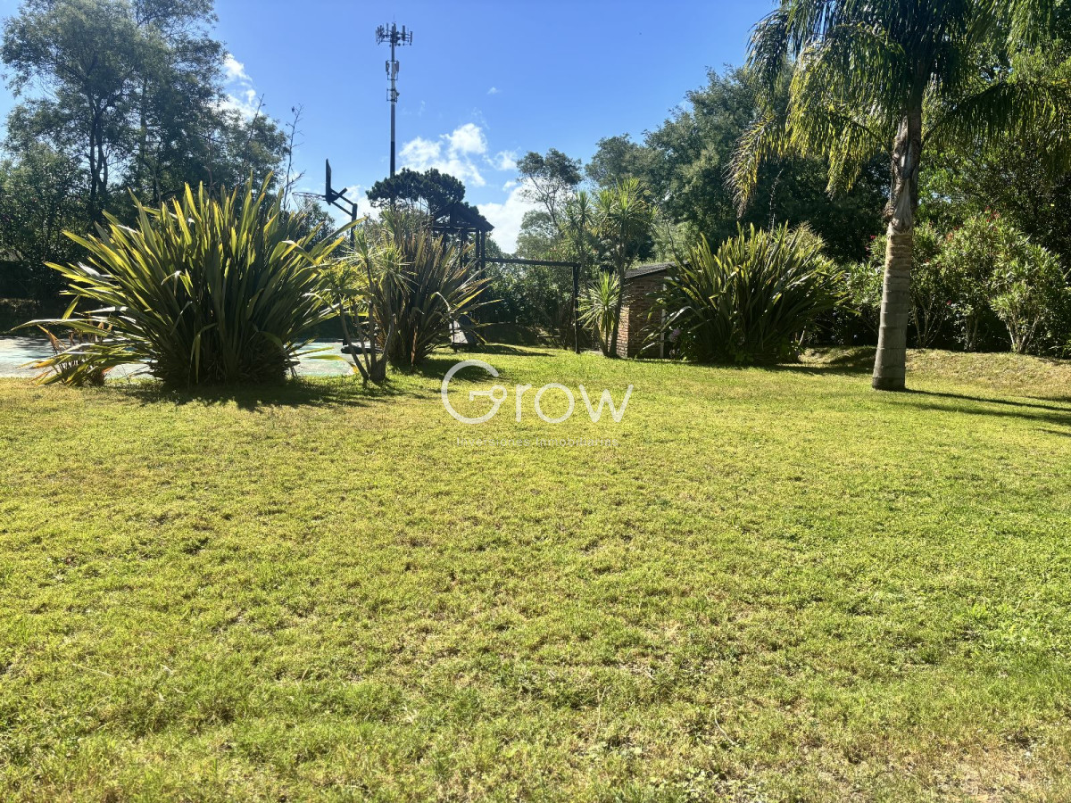 Casa ID.2876 - Hermosa casa en barrio Residencial de Punta del Este a pasos de todo!