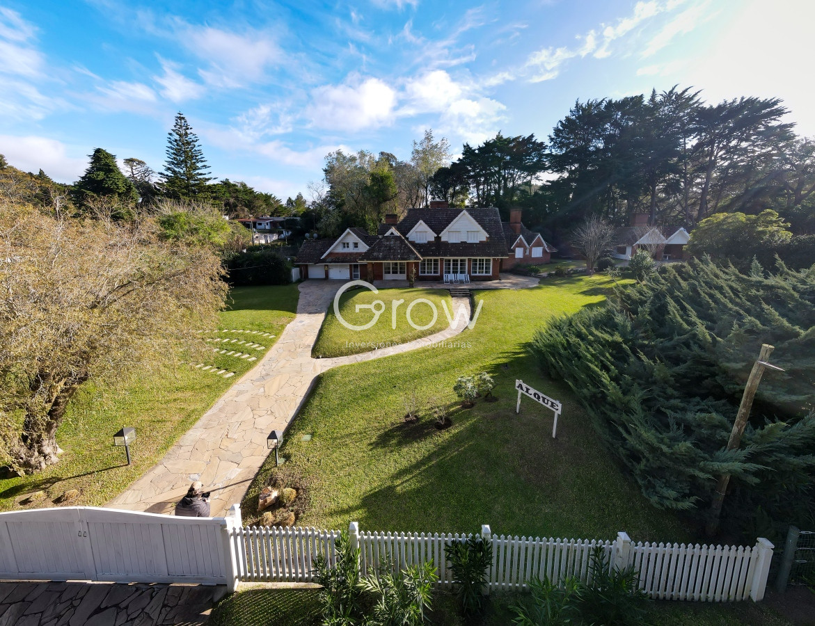 Casa ID.1491 - Hermosa casa a metros del mar en GOLF
