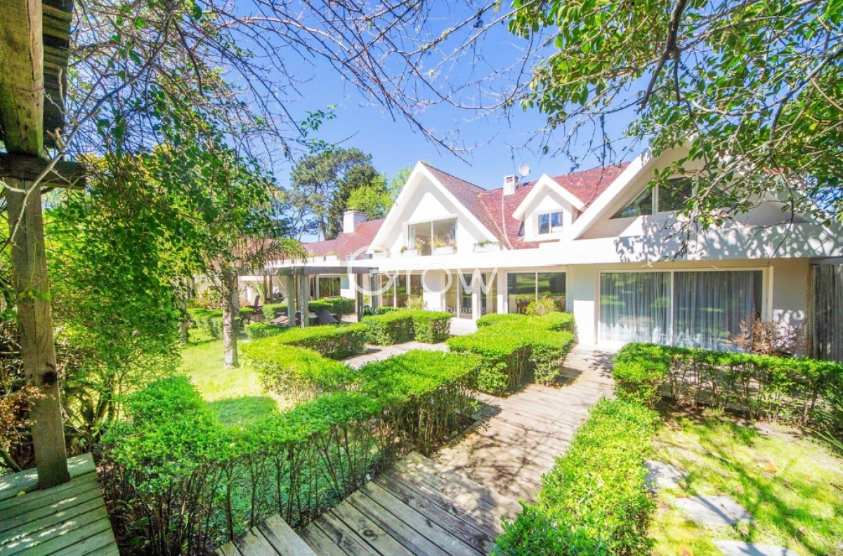 Casa ID.2139 - Impresionante propiedad en la mejor zona de San Rafael/Golf