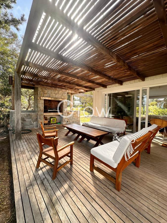 Casa ID.3055 - Casa esquinera en Pinar del Faro