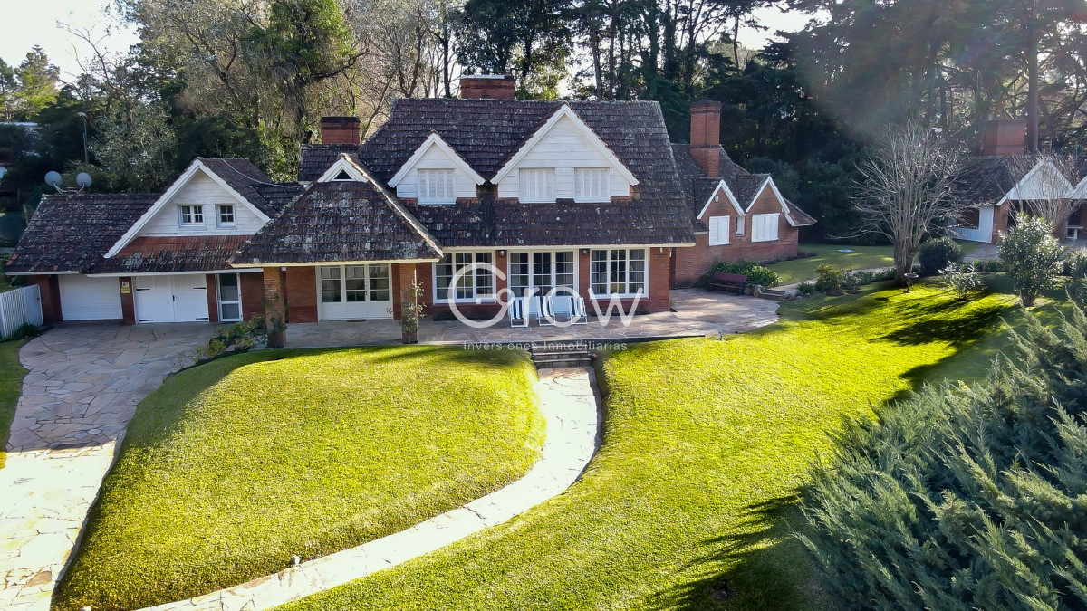 Casa ID.1491 - Hermosa casa a metros del mar en GOLF