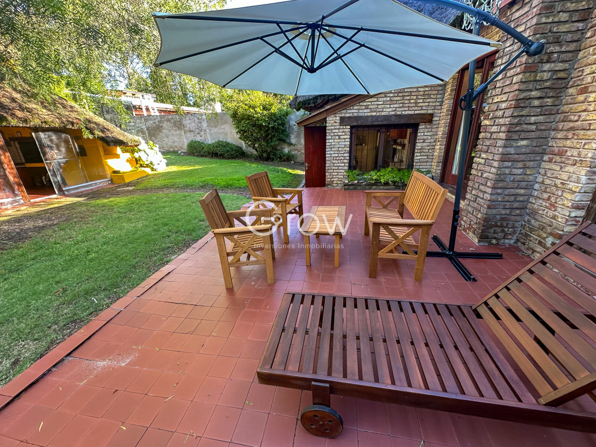 Casa ID.2203 - Casa en venta en Pinares para disfrutar todo el año
