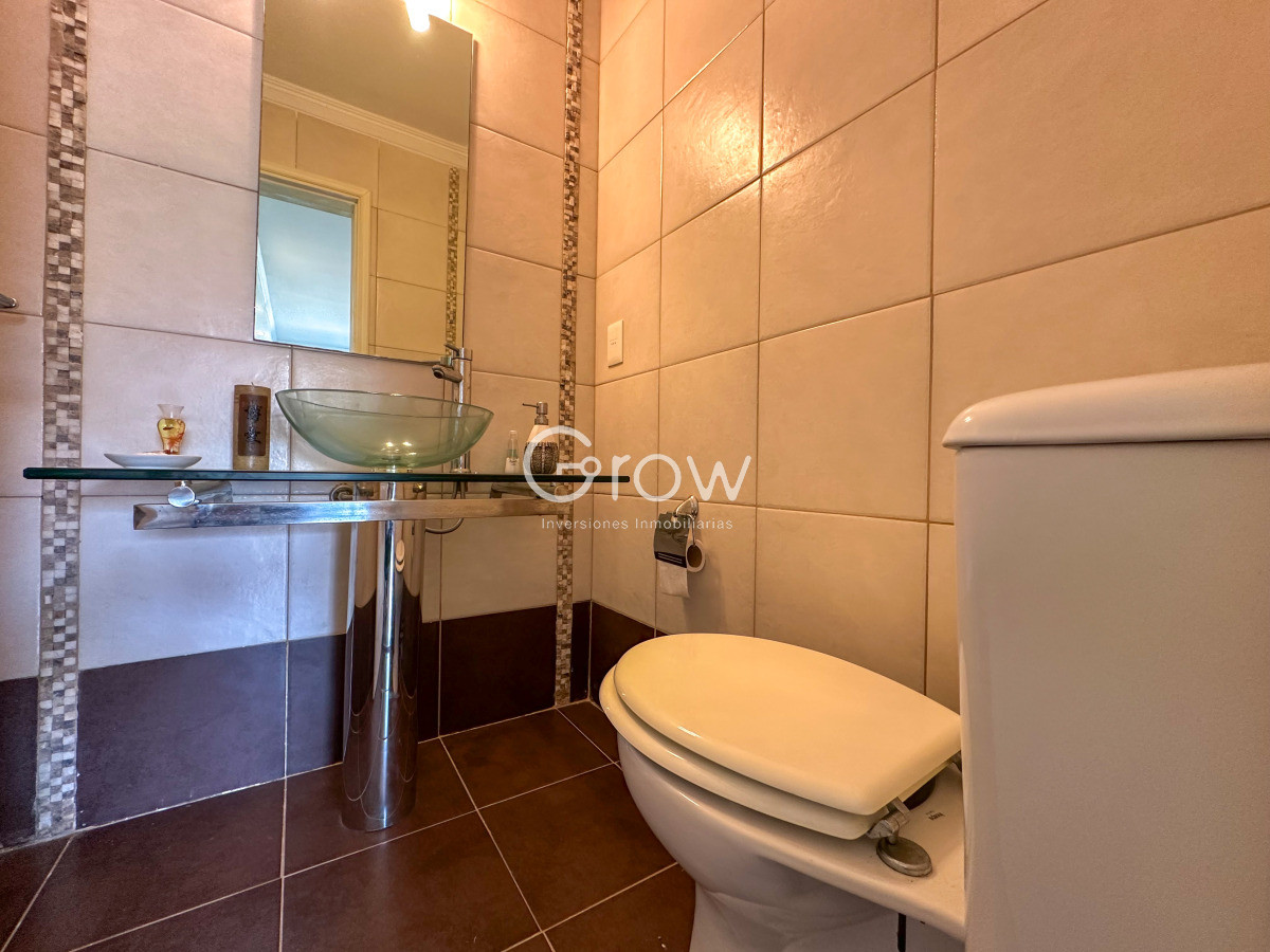 Casa ID.2876 - Hermosa casa en barrio Residencial de Punta del Este a pasos de todo!