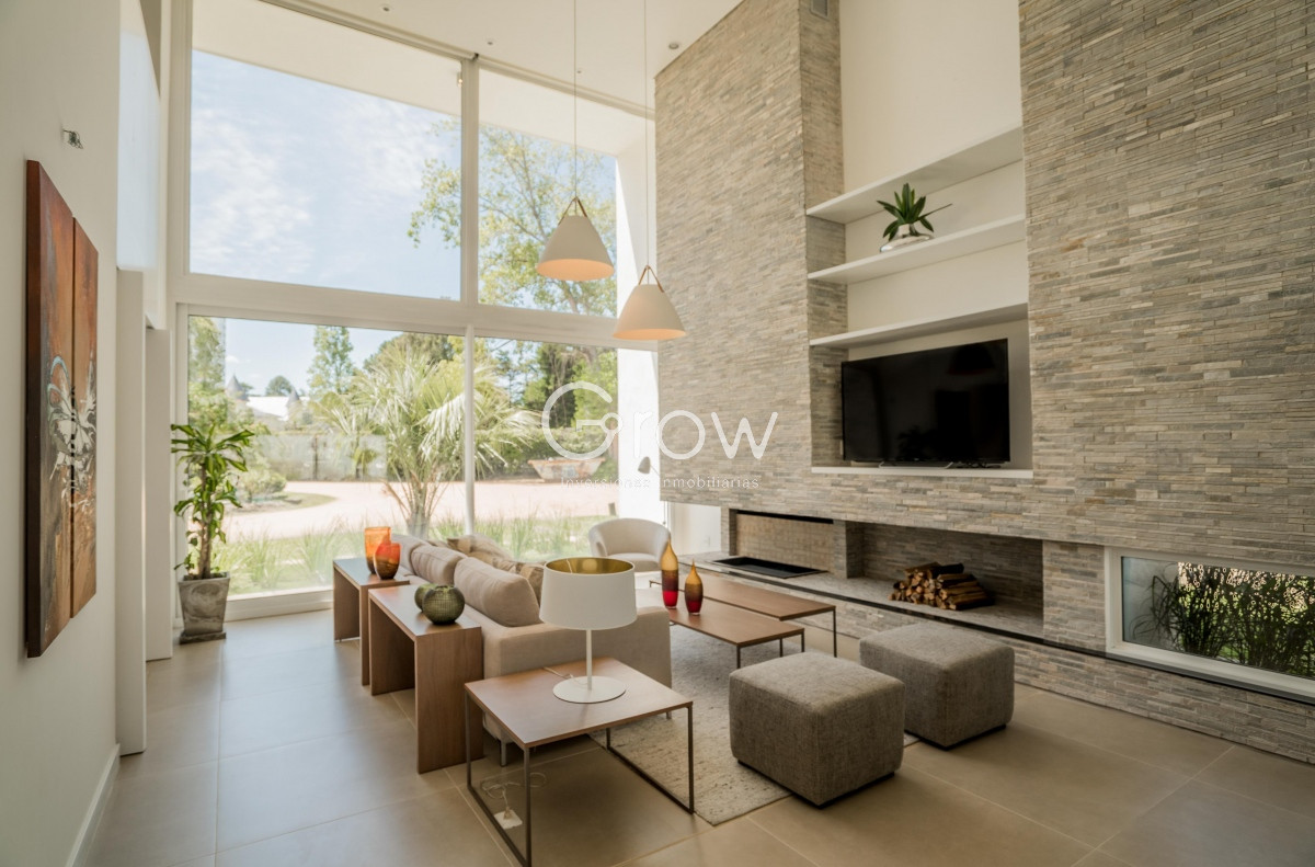Casa ID.590 - Barrio Privado Boulevard Park. Punta del Este