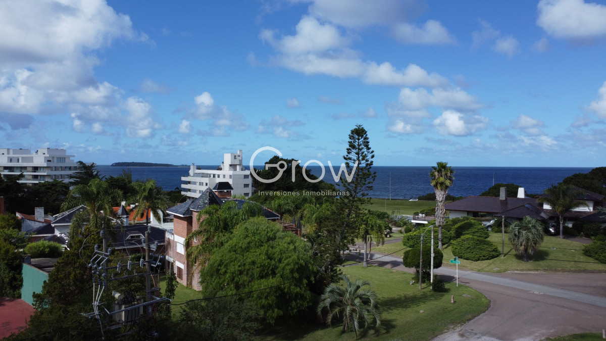 Casa ID.2580 - Residencias a estrenar, a metros del mar!