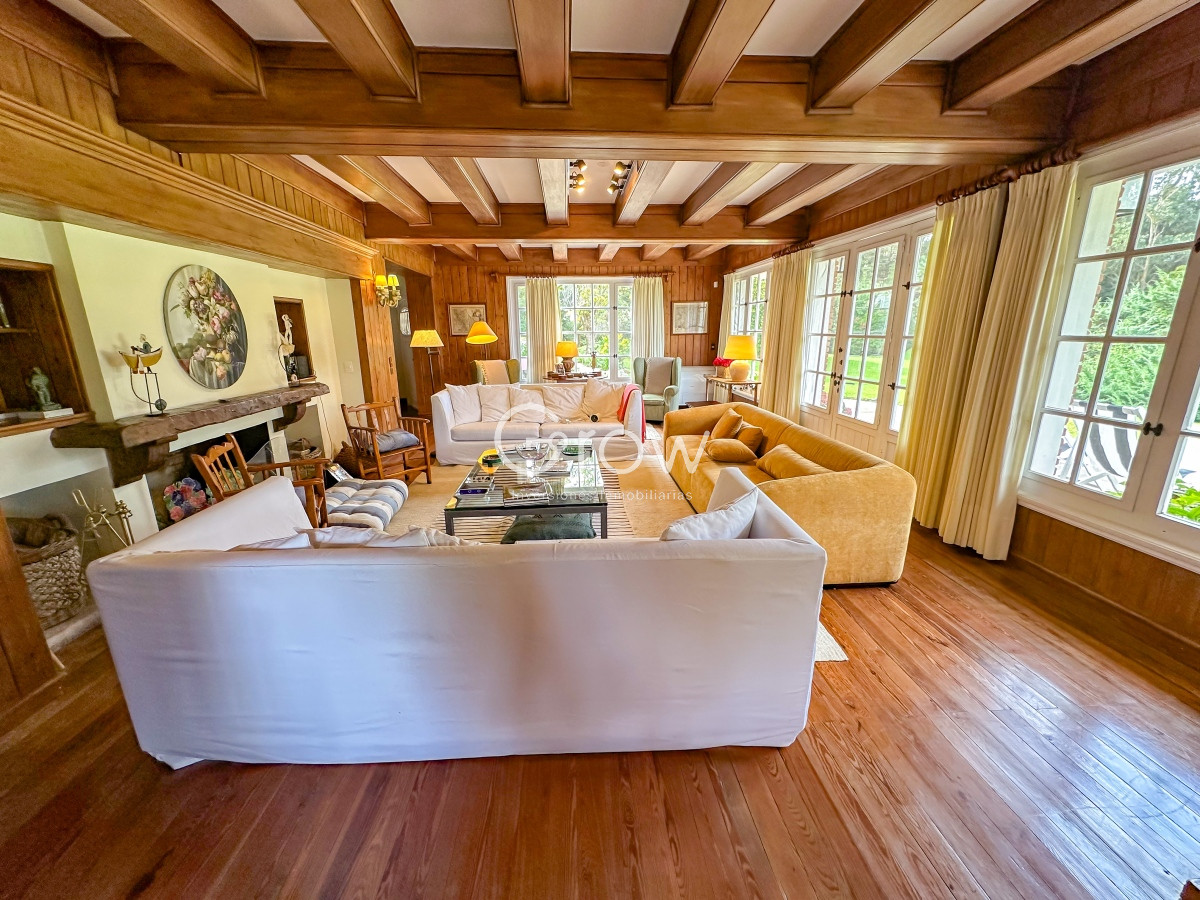 Casa ID.1491 - Hermosa casa a metros del mar en GOLF