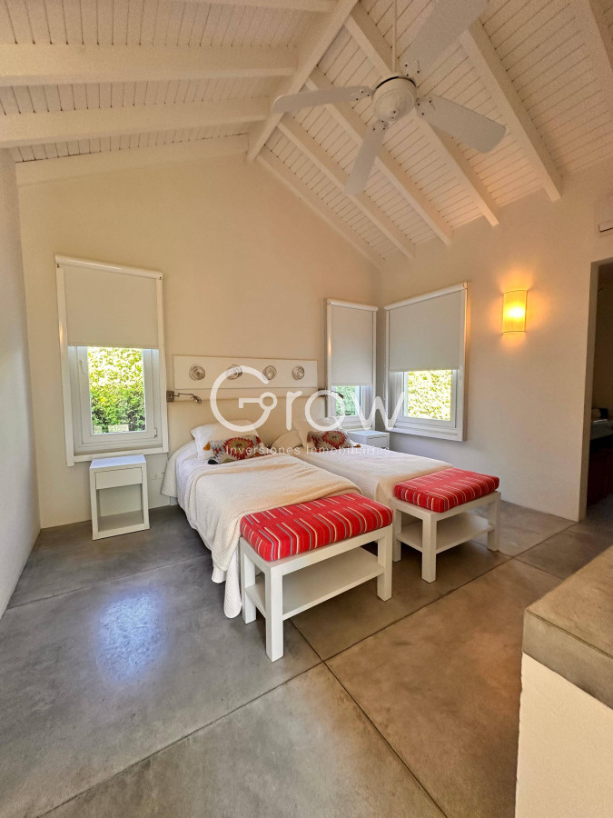 Casa ID.3055 - Casa esquinera en Pinar del Faro