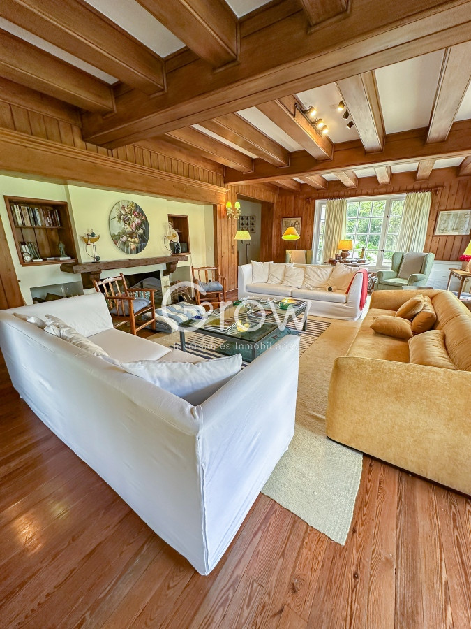 Casa ID.1491 - Hermosa casa a metros del mar en GOLF