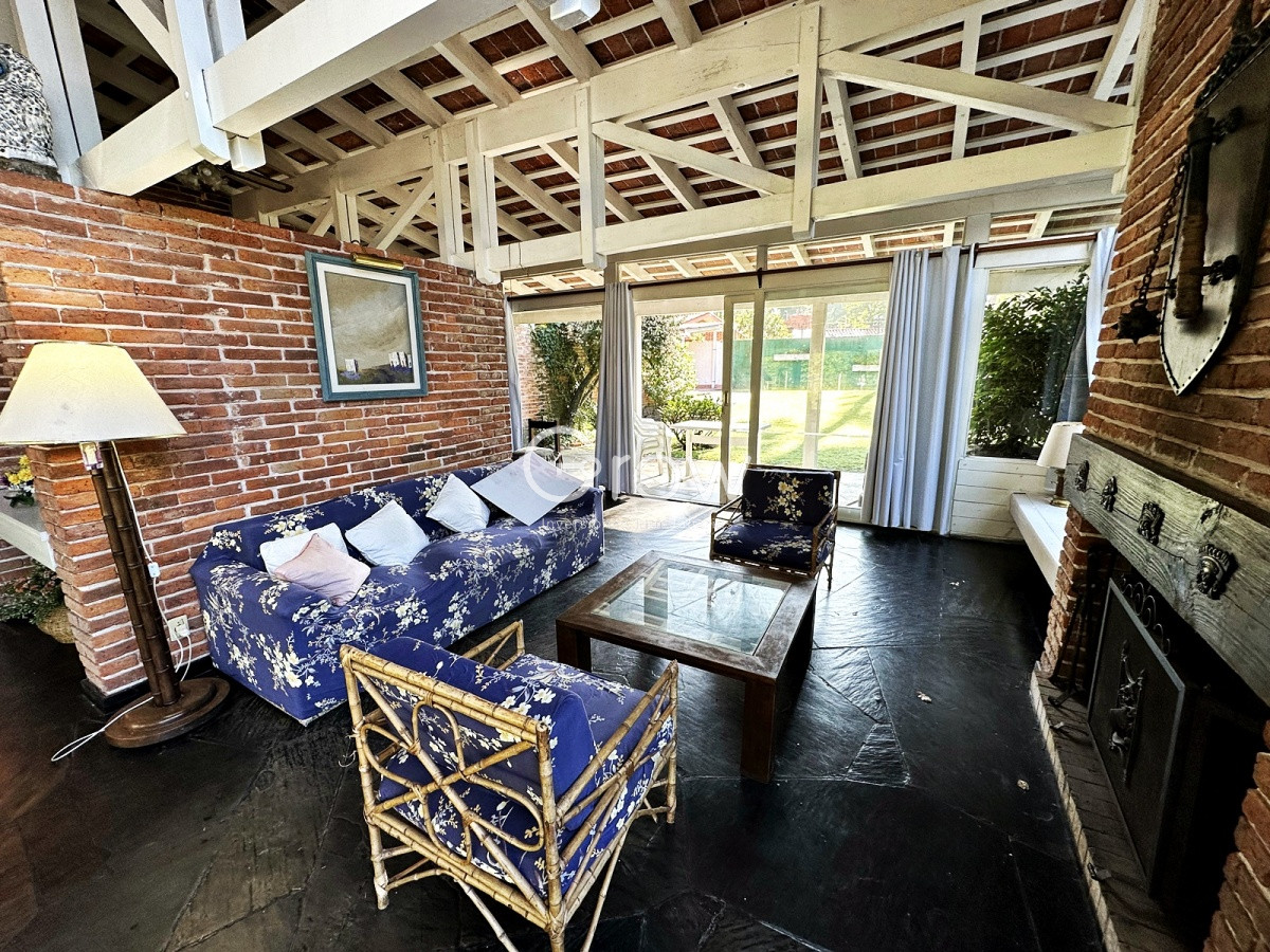 Casa ID.394 - Punta del Este cerca del Mar. 3 Dormitorios con 2 baños.
