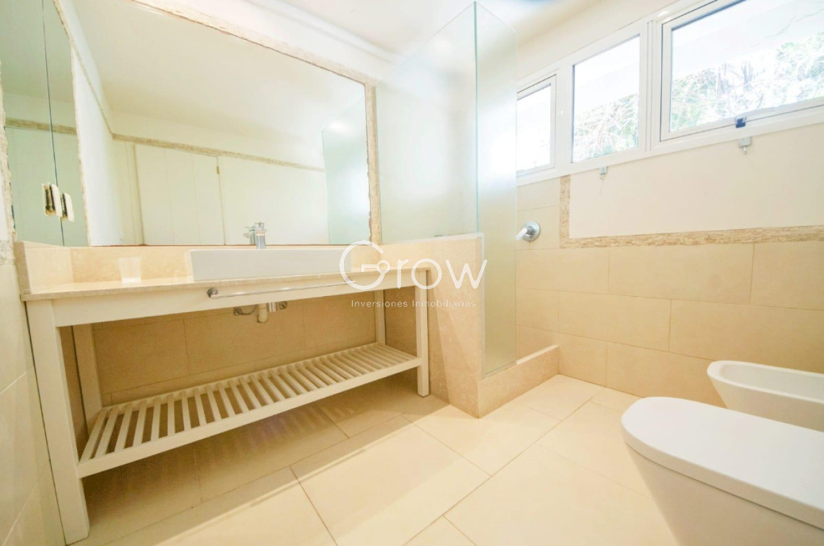 Casa ID.2139 - Impresionante propiedad en la mejor zona de San Rafael/Golf