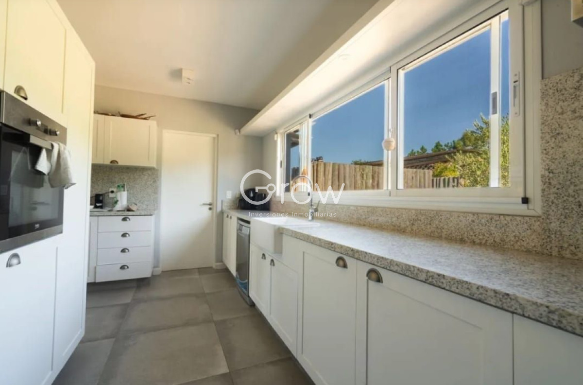 Casa ID.2696 - Casa en exclusivo barrio privado en Manantiales!