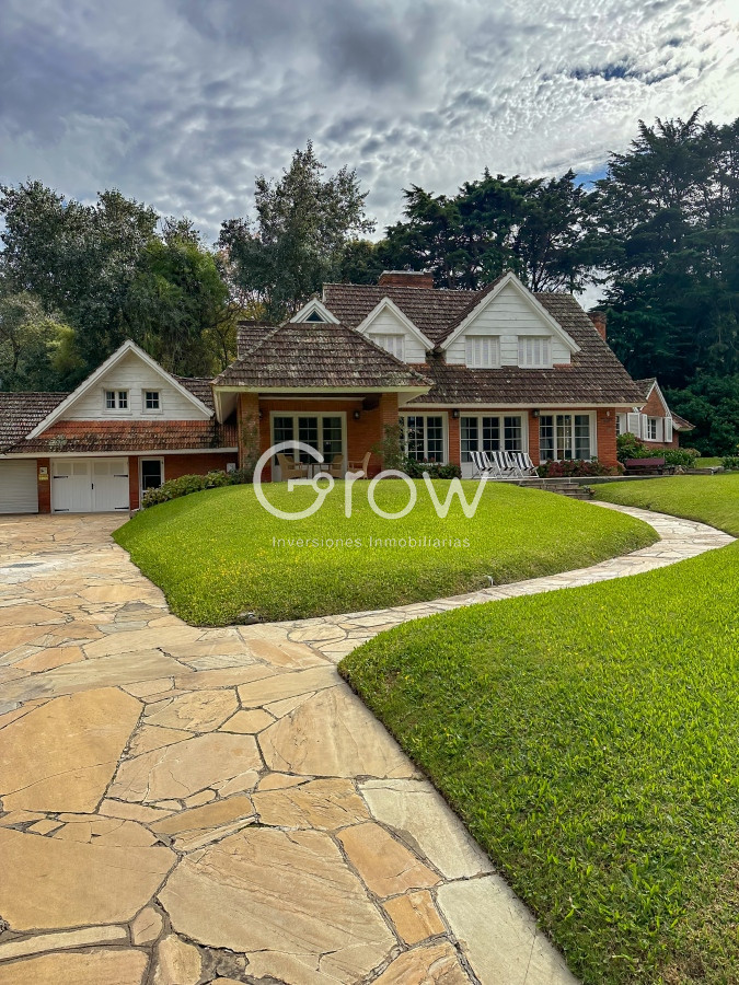 Casa ID.1491 - Hermosa casa a metros del mar en GOLF