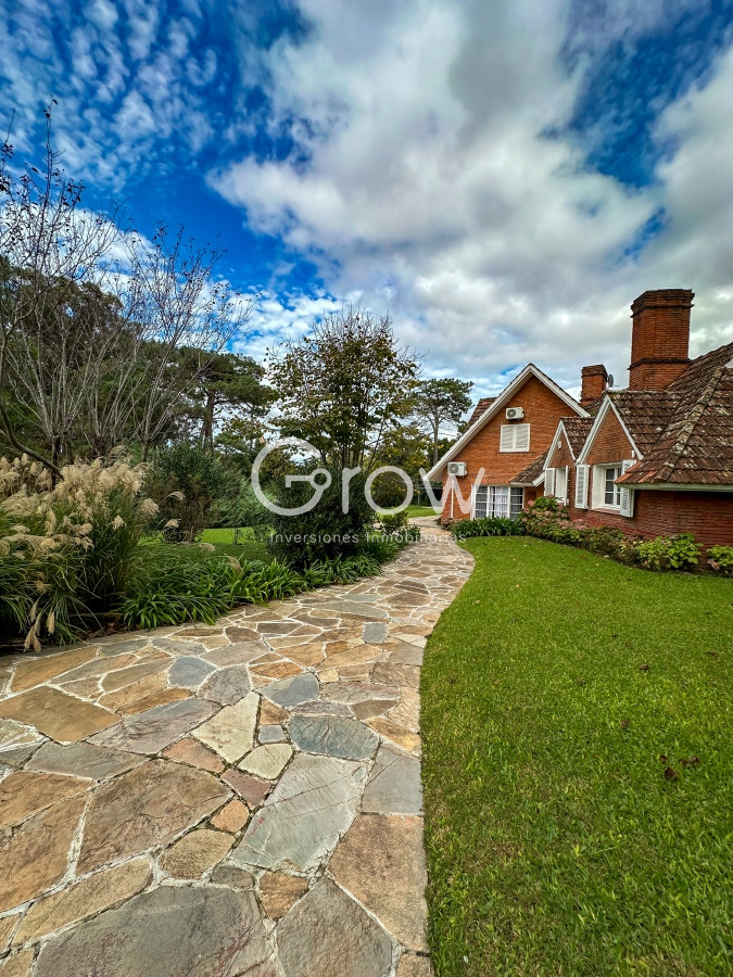Casa ID.1491 - Hermosa casa a metros del mar en GOLF