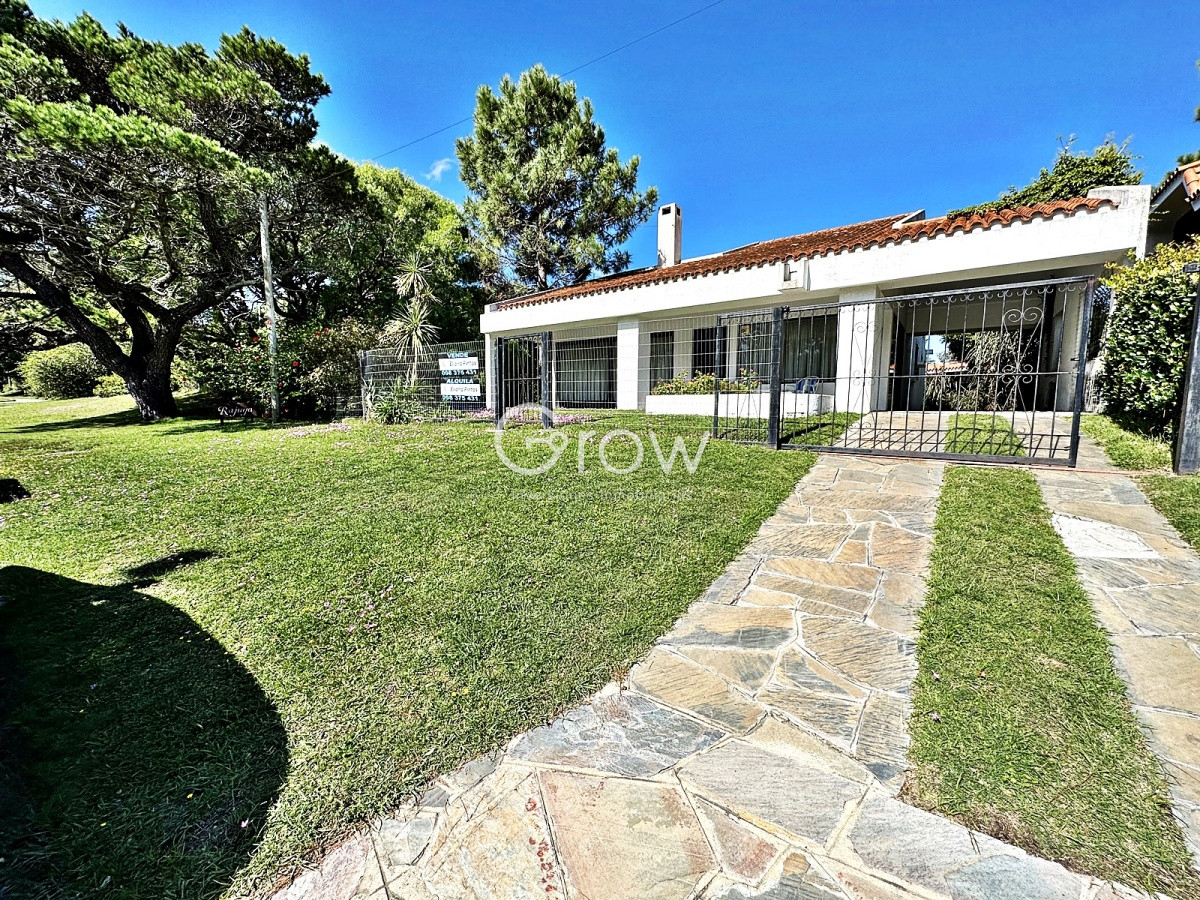 Casa ID.309 - Casa a metros del mar en Playa Mansa